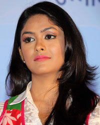 Mrunal Thakur