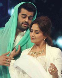 Mardaani Promotion on the sets of  Jhalak Dikhhla Jaa 7