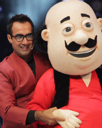 Nickelodeon toons Motu and Patlu on the Sets of Jhalak Dikhhla Jaa 7