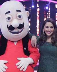 Madhuri Dixit with Nickelodeon toons Motu Patlu