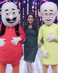 Madhuri Dixit with Nickelodeon toons Motu Patlu