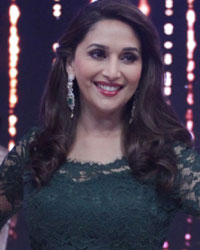 Madhuri Dixit with Nickelodeon toons Motu Patlu