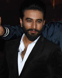 Shekhar Ravjiani, Badshah, Karan Johar and Shalmali Kholgade