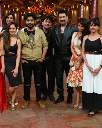 On The Sets of Comedy Nights Bachao