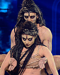 Choreographer Punit with participant Mouni Roy on Jhalak Dikhhla Jaa