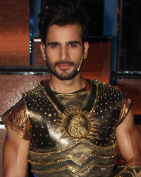 Karan Tacker