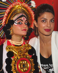 Priyanka Chopra promotes Mary Kom on the sets of Jhalak Dikhhla Jaa 7