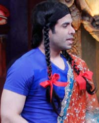 Tusshar Kapoor and Sunil Grover