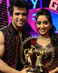 Rithvik Dhanjani and Asha Negi win Nach Baliye Season 6