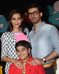 Sonam Kapoor and Fawad Khan with Sadhil Kapoor