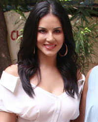 Sunny Leone at No Filter Neha Show