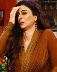 Tabu and Juhi on Comedy Night Live