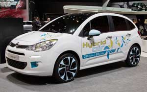 Fuel bills bye bye, this hybrid car runs on air!