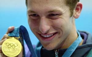 I'm gay, says swimming star Ian Thorpe 