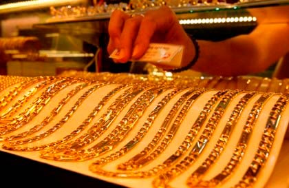 Jewelry made of 'breast milk' hottest new fashion trend