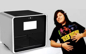 This machine called 'Foodini' will print out pizzas, burgrs for dinner 