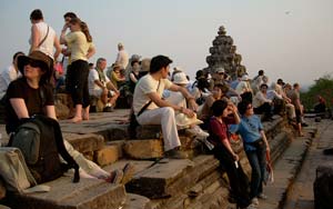 No more at `nude shots` at Angkor World Heritage Site