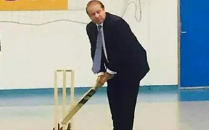 'Useless' Pakistani PM Nawaz Sharif on sale for Rs 62 lakhs on eBay