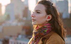 This Earpiece Translates Foreign Languages For You In Real Time