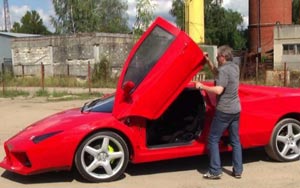 Ukrainian Motorist Builds His Own Lamborghini Reventon