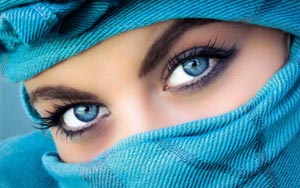 It's settled: There are no blue or green eyes. Everyone has brown, says expert