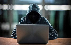 Hackers Threaten to Remotely Wipe 300 Million iPhones Unless Apple Pays Ransom