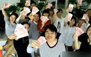 Chinese Boss Pays Employees $15 for Every Kilogram They Shed