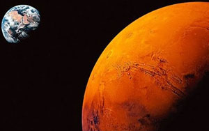 Aliens on Mars? UFO HQ 'found' on Red Planet