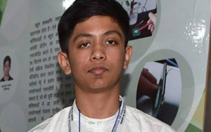 Teen creates miracle device that detects heart attack 6 hours before it occurs