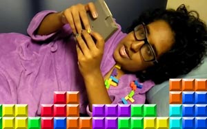 Girl Plans to Marry Tetris Video Game After The Breakdown of a Relationship With a Calculator