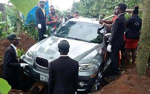 Nigerian Man Buries His Father in Brand New $90,000 BMW
