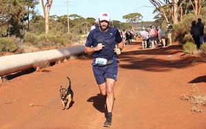 Stray Dog Finishes Australia Half-Marathon, Wins Medal