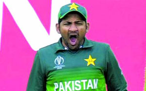 Sarfaraz Ahmed Draws Massive Flak on Twitter For Sharing Qurbani Pictures Ahead of Eid 2019