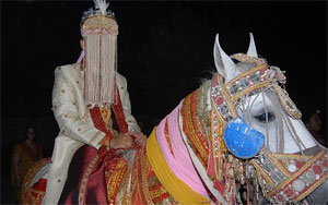 After Baraat Arrives Late, Miffed Bride Finds Herself Another Groom