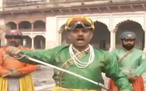 Pakistani News Anchor's Royal Getup, With Sword And Turban