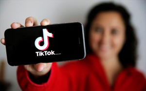TikTok feels the wrath of YouTube supporters, Google Play rating goes down to 2 stars