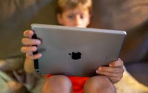 Six-year-old Boy Spent Over Rs 11 lakh On iPad Using Mom's account, Apple Says Refund Not Possible