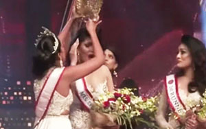 Beauty Pageant Turns Ugly: Reigning Mrs World Snatches Mrs Sri Lanka Beauty Pageant Winner's Crown