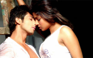 Are Shahid and Priyanka still a couple? 