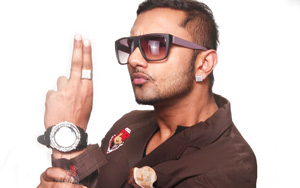 Yo Yo Honey Singh strikes again!