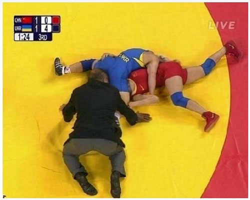 Gay Wrestling !