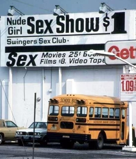 Sex Show for Kids!!!