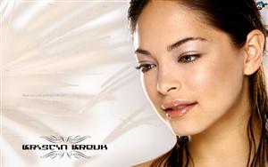 Kristin Kreuk