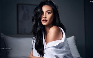 Shay Mitchell