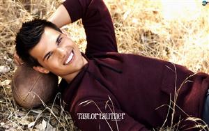 Taylor Lautner