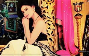 Mouni Roy