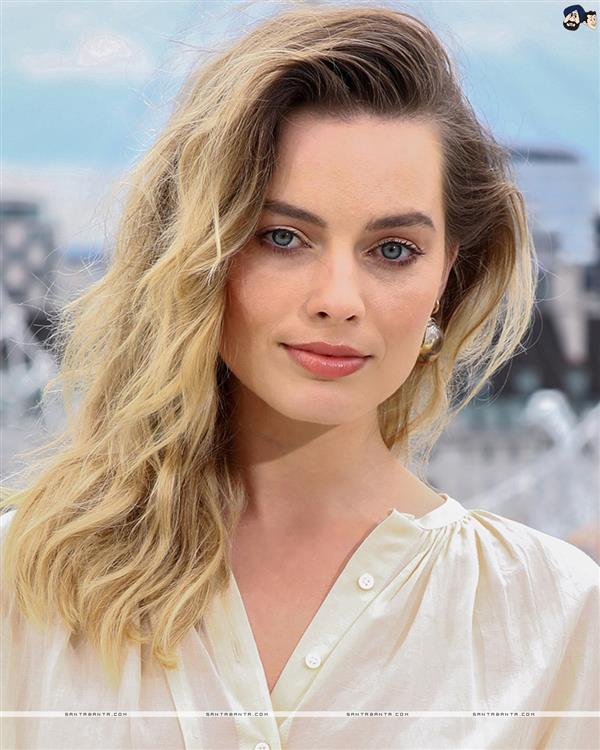 Margot Robbie