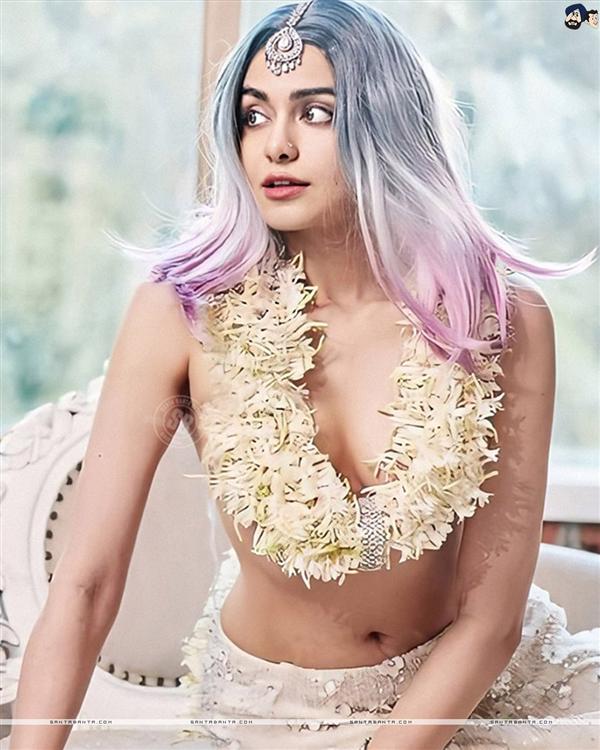 Adah Sharma