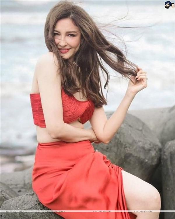 Saumya Tandon