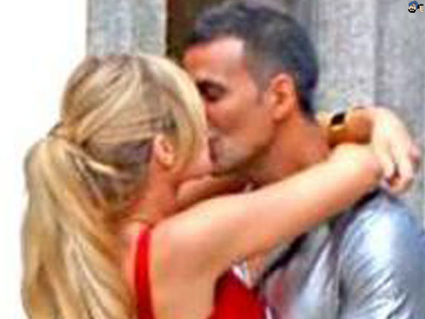 Akshay - Denise 